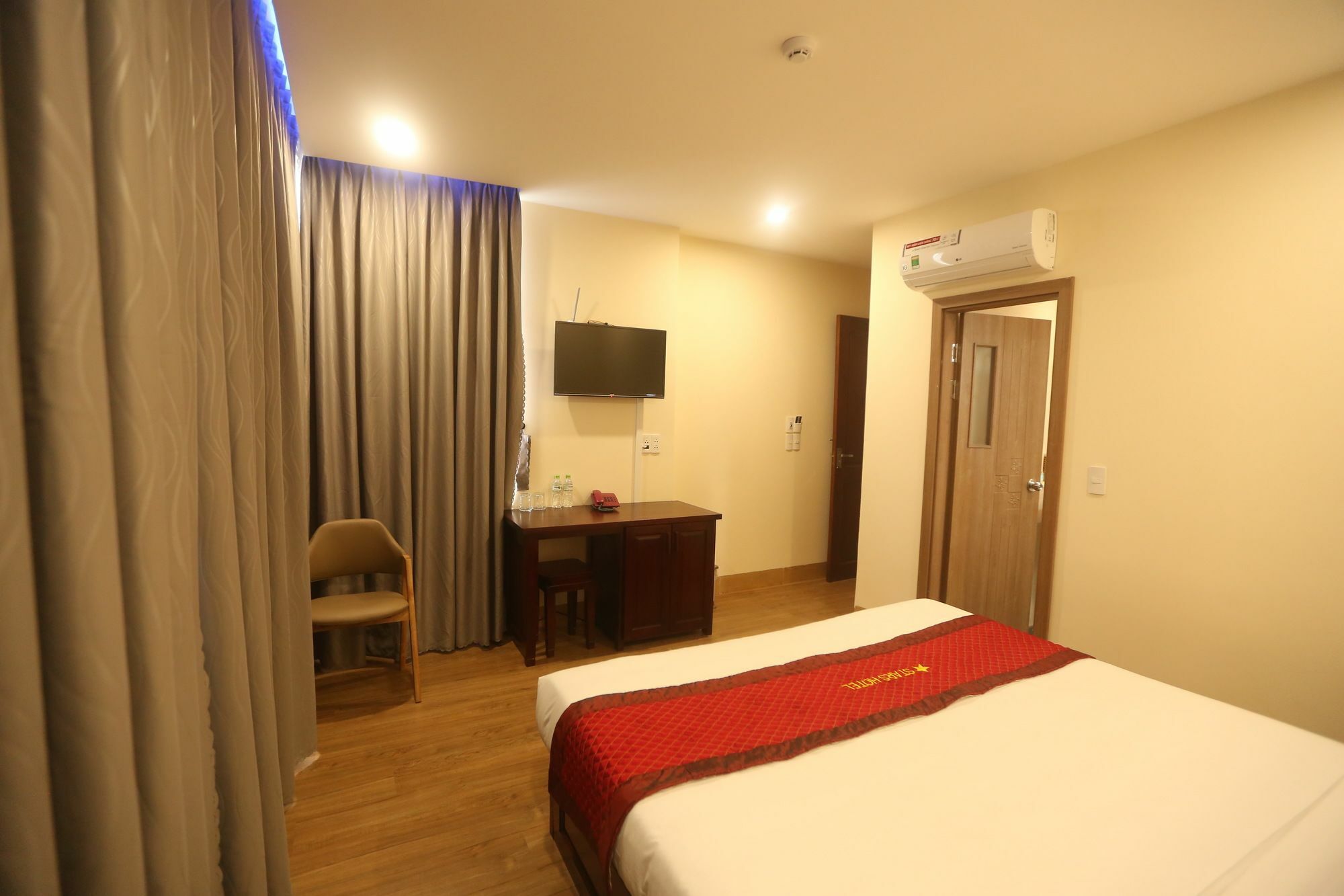 דה נאנג Stars Hotel מראה חיצוני תמונה